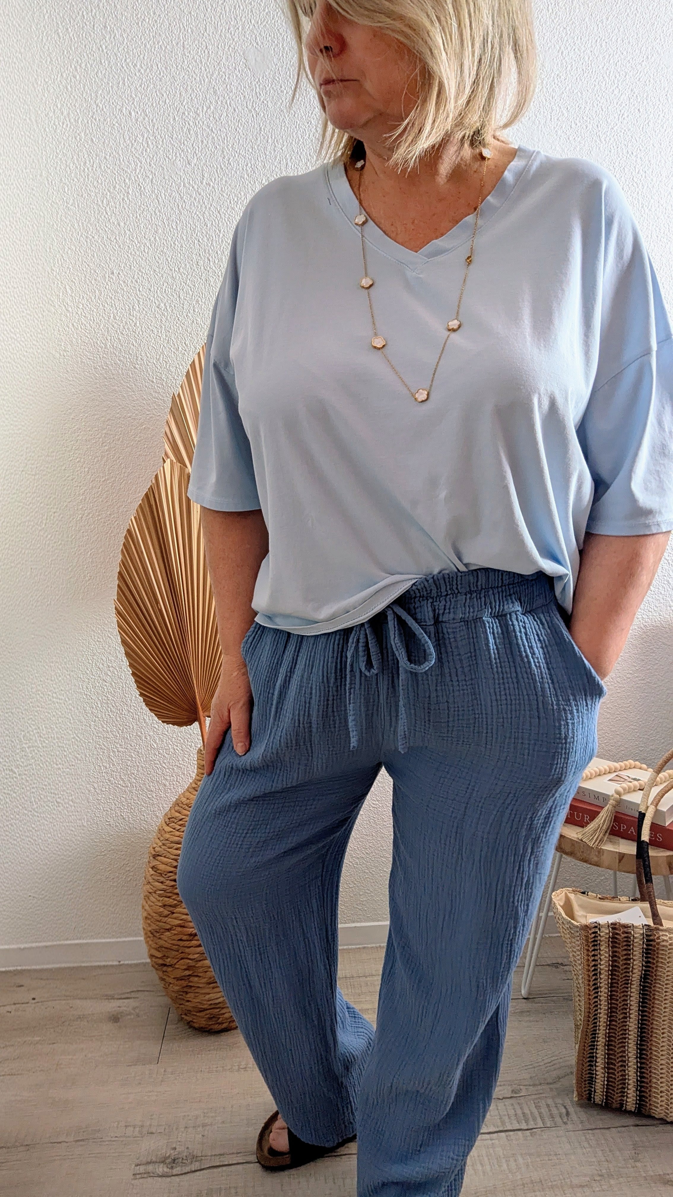 Pantalon Léon couleur jeans en gaze de coton avec poches