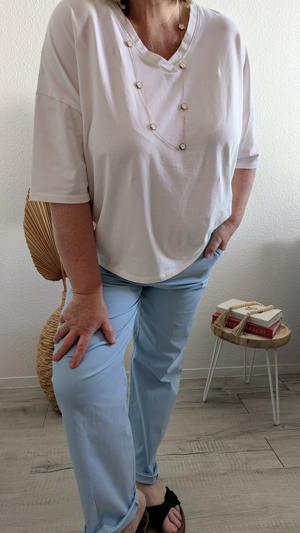 T-shirts Issa oversize en coton col V avec épaules tombantes