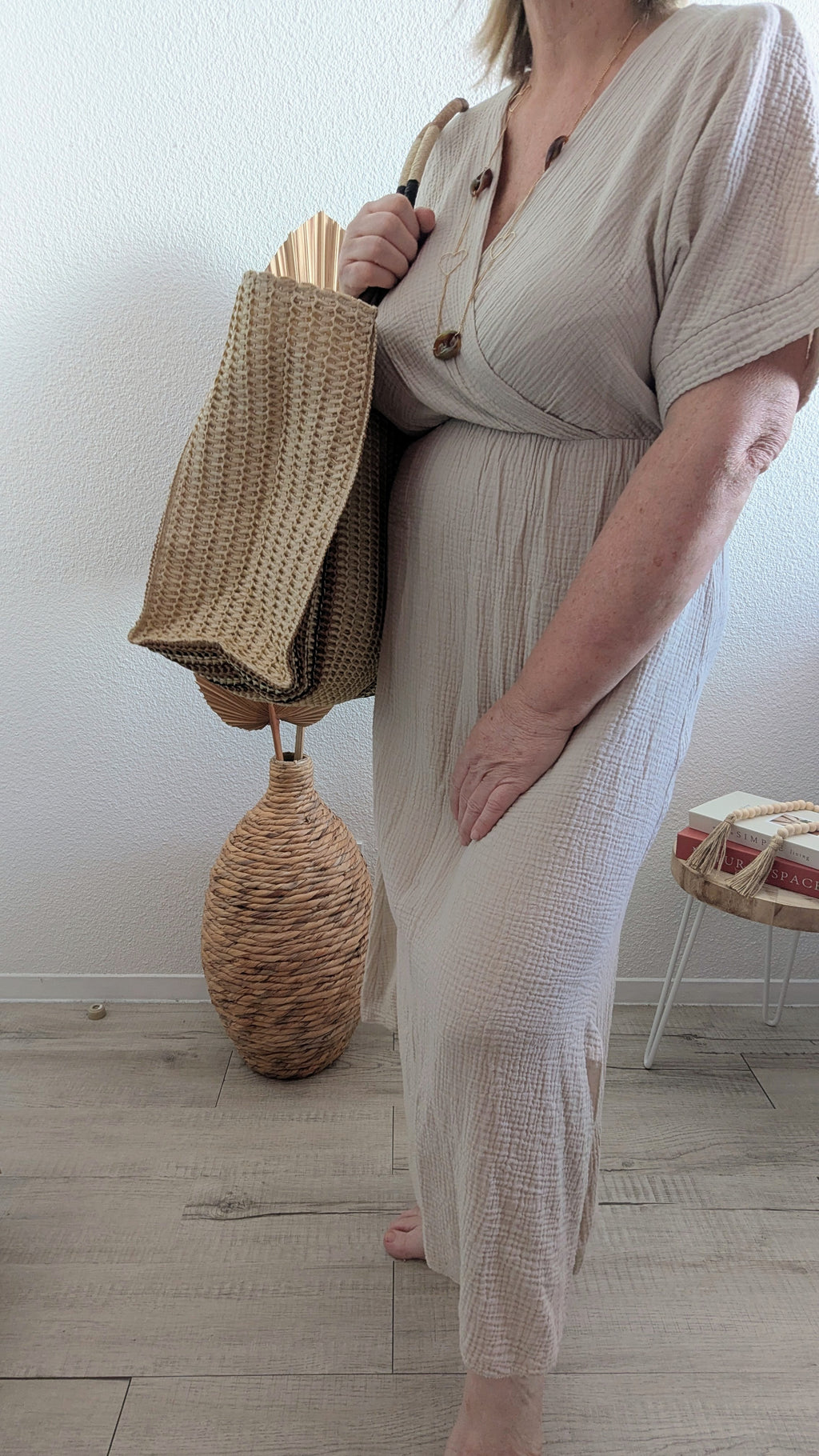 Robe Mya gaze de coton beige avec ceinture