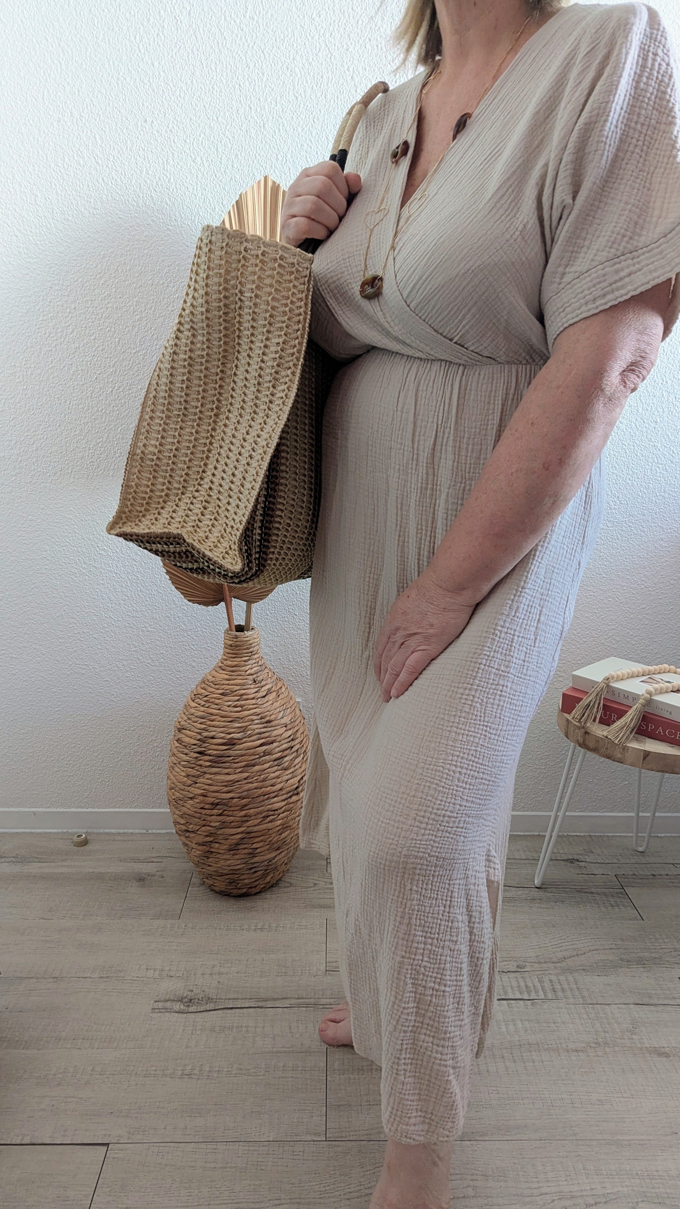 Robe Mya gaze de coton beige avec ceinture