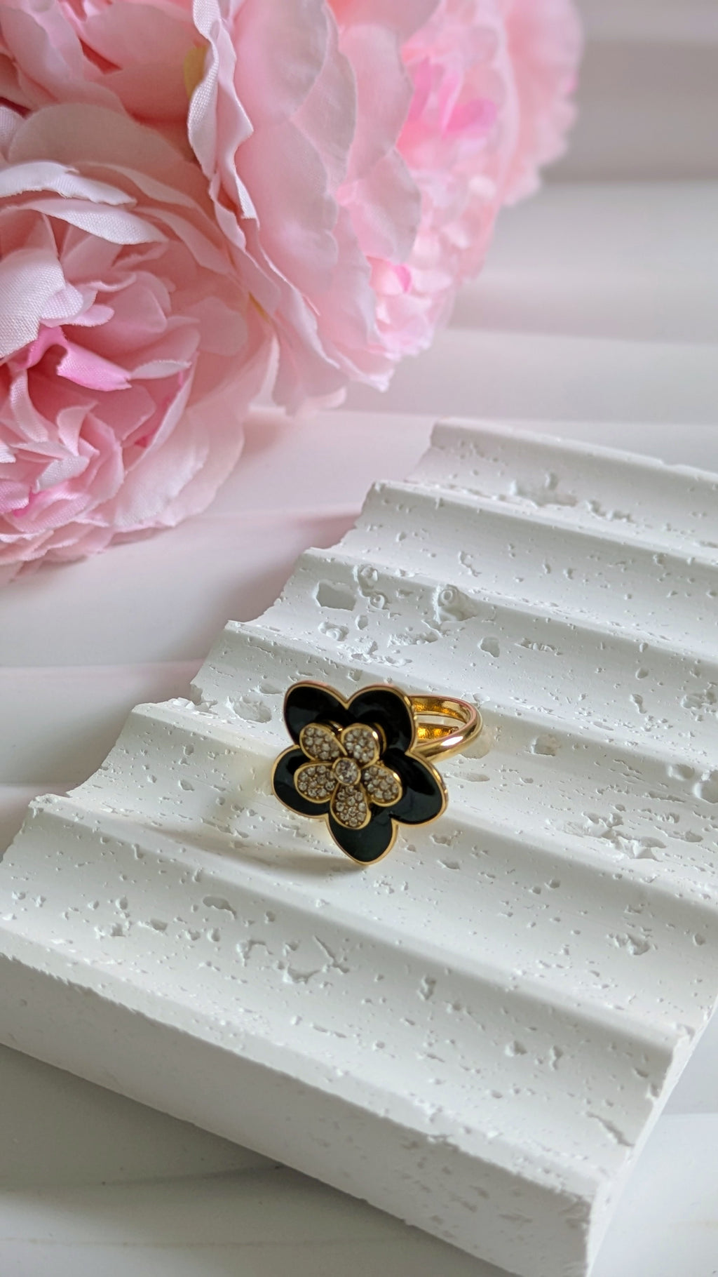 Bague verte forme fleur en acier ajustable ajustable