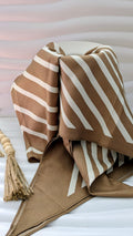 Foulard triangle imprimé Camel et blanc