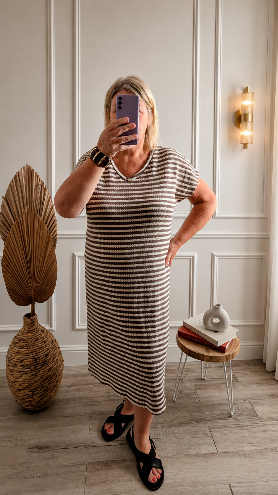 Robe Good Rayure crochet beige et marron avec inscription dos "GOODVIBES"